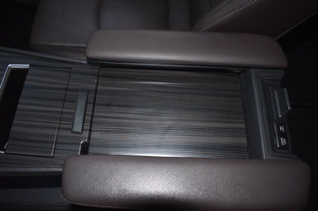 2022 Toyota Sienna Platinum FWD 7-Passenger - 22941146 - 40