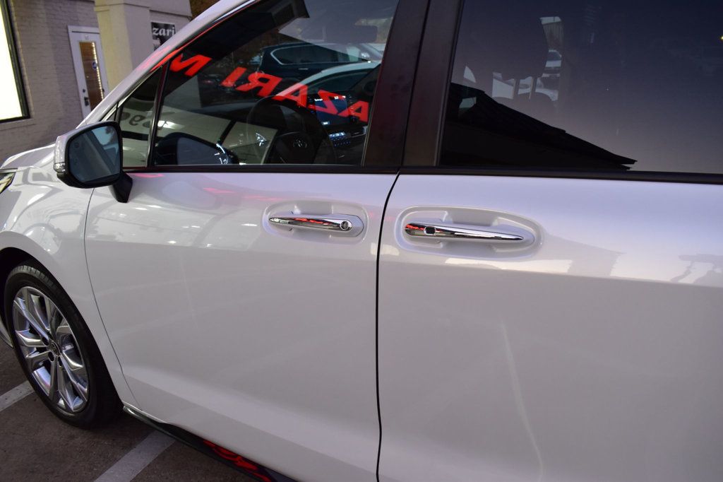2022 Toyota Sienna Platinum FWD 7-Passenger - 22941146 - 56