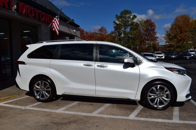 2022 Toyota Sienna Platinum FWD 7-Passenger - 22941146 - 5