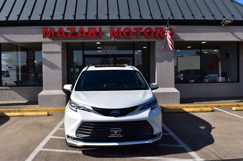 2022 Toyota Sienna Platinum FWD 7-Passenger - 22941146 - 6