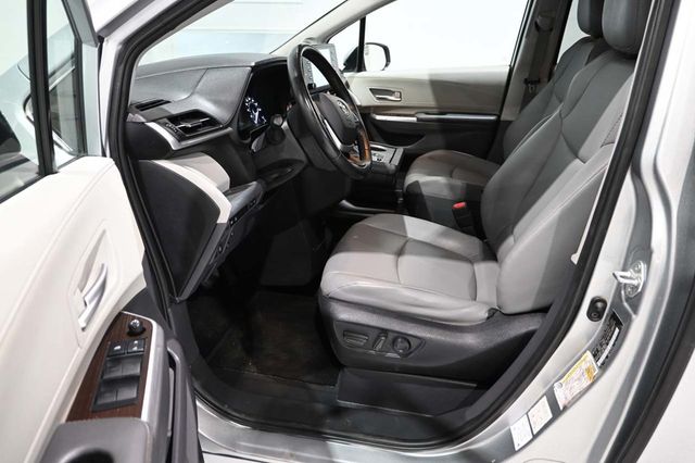 2022 Toyota Sienna XLE AWD 7-Passenger - 23094428 - 12