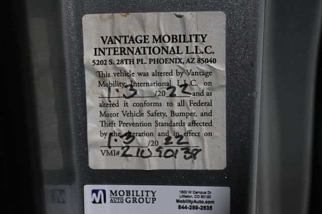 2022 Toyota Sienna XLE AWD 7-Passenger - 23094428 - 35