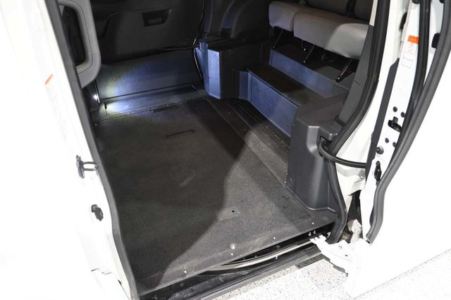 2022 Toyota Sienna XLE AWD 7-Passenger - 23097361 - 27