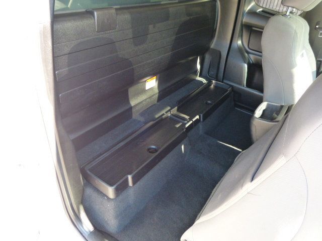 2022 Toyota Tacoma 2WD 2.7L 4CYL. GAS*EXTENDED CAB TRUCK*"ARE" TOPPER WITH LADDER RACK - 22964471 - 23