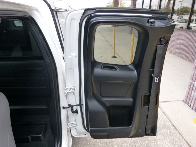 2022 Toyota Tacoma 2WD 2.7L 4CYL. GAS*EXTENDED CAB TRUCK*"ARE" TOPPER WITH LADDER RACK - 22991507 - 28