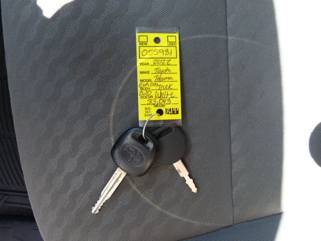 2022 Toyota Tacoma 2WD 2.7L 4CYL. GAS*EXTENDED CAB TRUCK*"ARE" TOPPER WITH LADDER RACK - 22995286 - 46