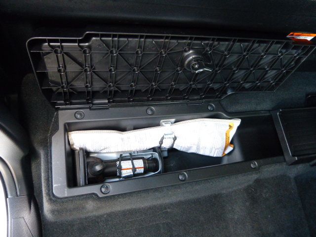 2022 Toyota Tacoma 2WD 2.7L 4CYL. GAS*EXTENDED CAB TRUCK*"ARE" TOPPER WITH LADDER RACK - 23015418 - 24