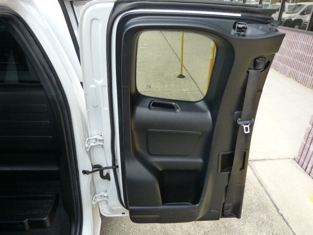 2022 Toyota Tacoma 2WD 2.7L 4CYL. GAS*EXTENDED CAB TRUCK*"ARE" TOPPER WITH LADDER RACK - 23062310 - 30