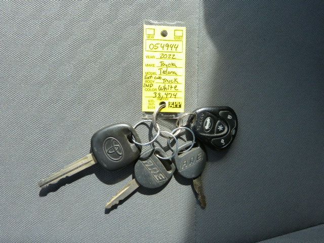2022 Toyota Tacoma 2WD 2.7L 4CYL. GAS*EXTENDED CAB TRUCK*"ARE" TOPPER WITH LADDER RACK - 23066409 - 46