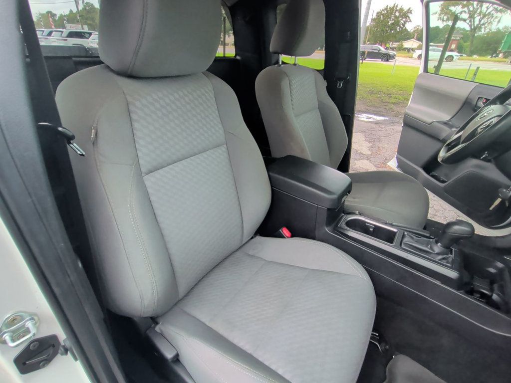 Toyota Tacoma 2WD ACCESS CAB photo 19