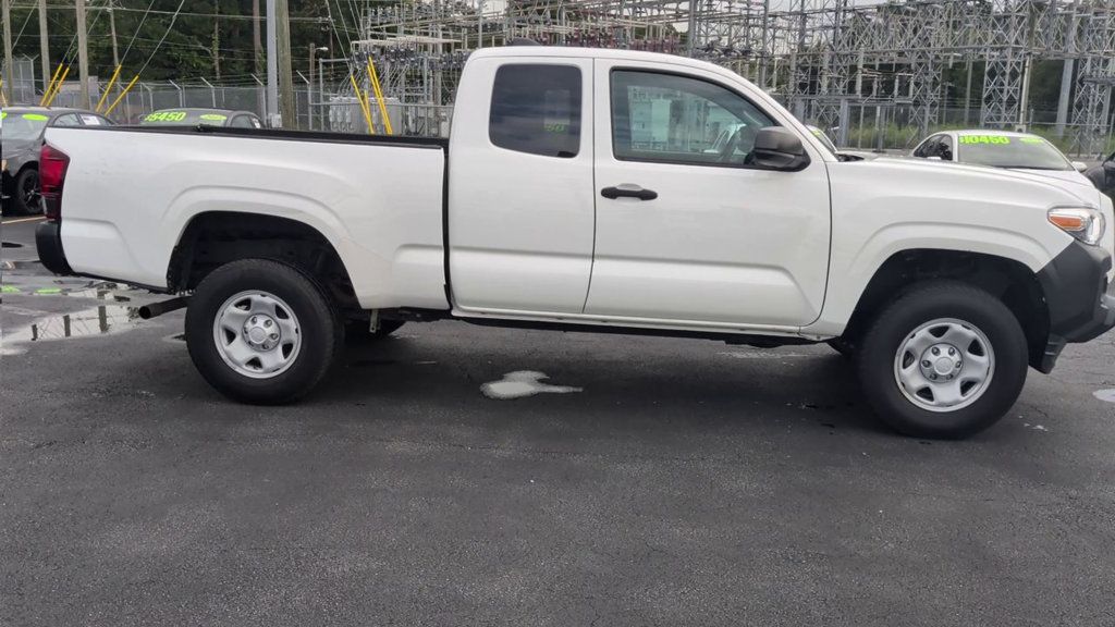 Toyota Tacoma 2WD ACCESS CAB photo 9
