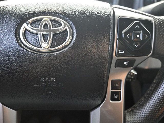 2022 Toyota Tacoma SR5 Double Cab photo 11