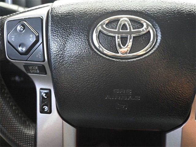 2022 Toyota Tacoma SR5 Double Cab photo 12