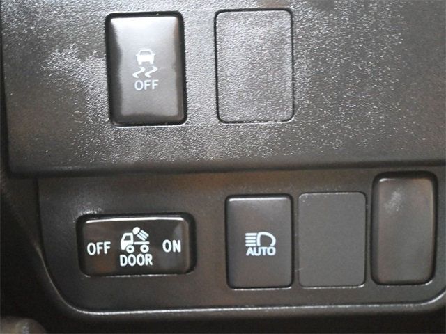 2022 Toyota Tacoma SR5 Double Cab photo 16
