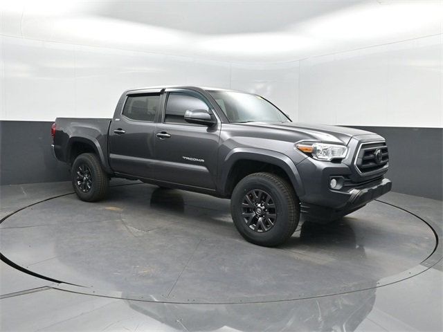 2022 Toyota Tacoma SR5 Double Cab photo 21