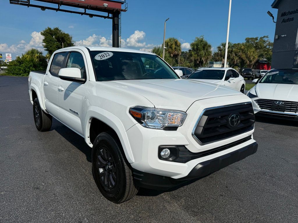 2022 Toyota Tacoma SR5 Double Cab V6 photo 2