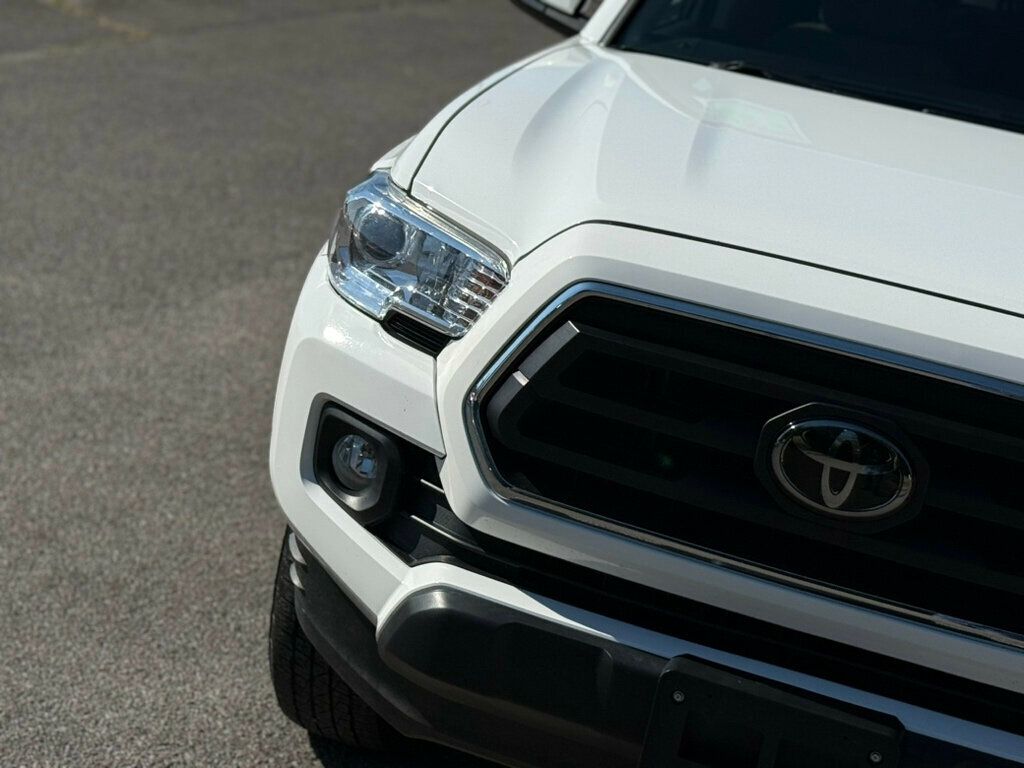 2022 Toyota Tacoma SR5 photo 11