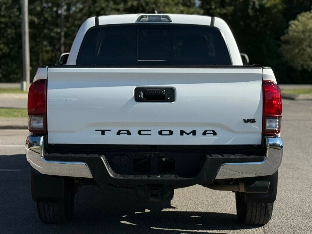 2022 Toyota Tacoma SR5 photo 4