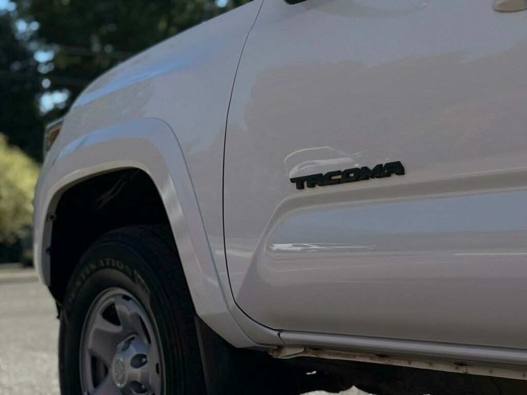 2022 Toyota Tacoma SR5 photo 7