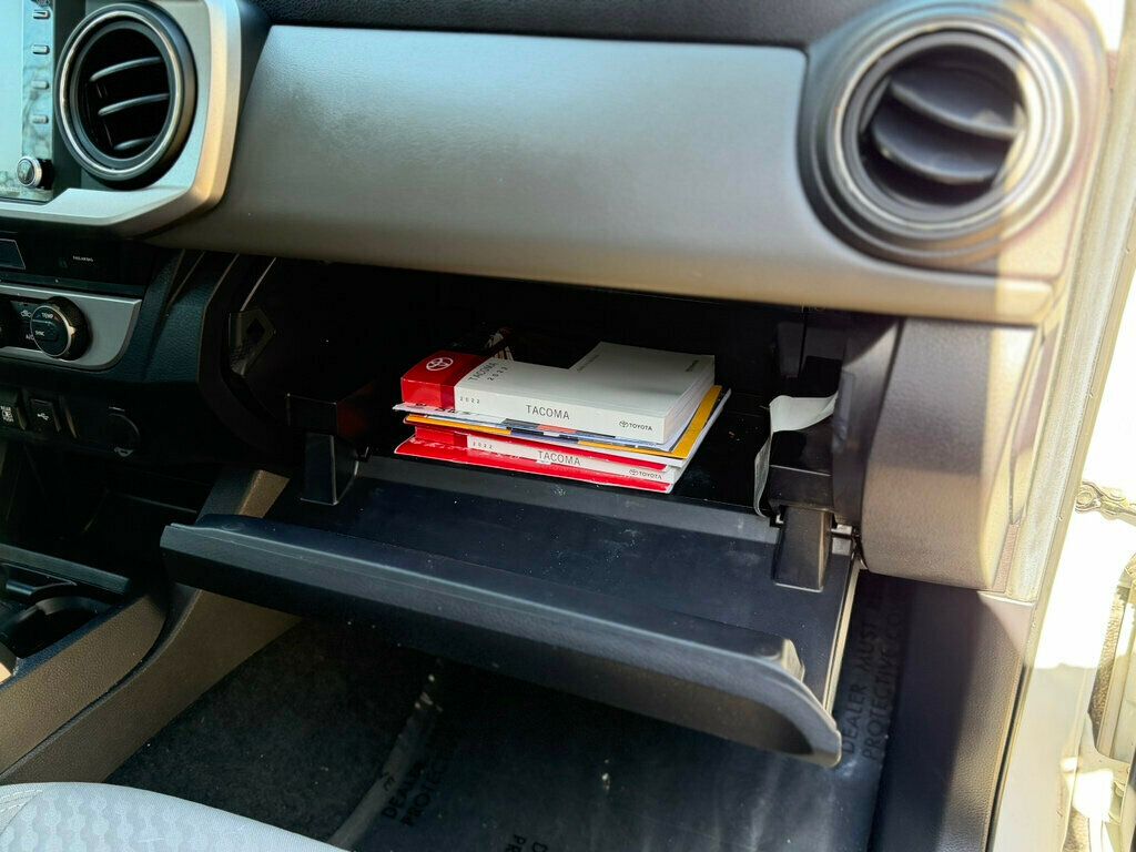 2022 Toyota Tacoma 2WD SR5 Double Cab 6' Bed V6 Automatic - 22988249 - 24