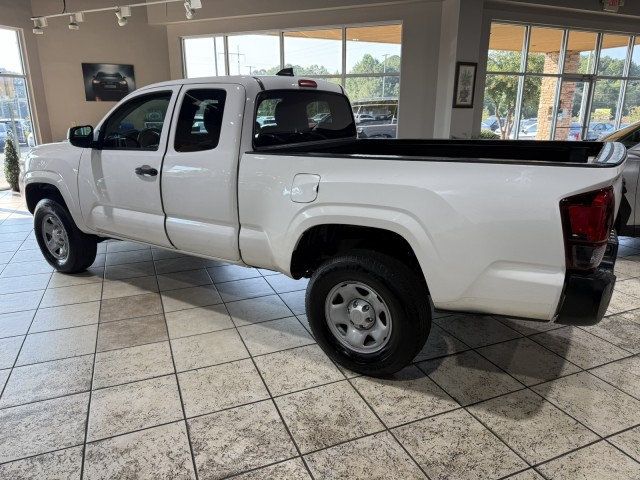 2022 Toyota Tacoma SR Access Cab photo 3