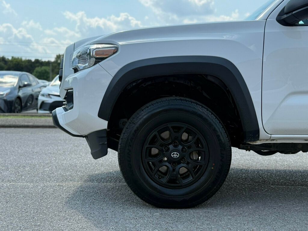 2022 Toyota Tacoma SR Access Cab V6 photo 10
