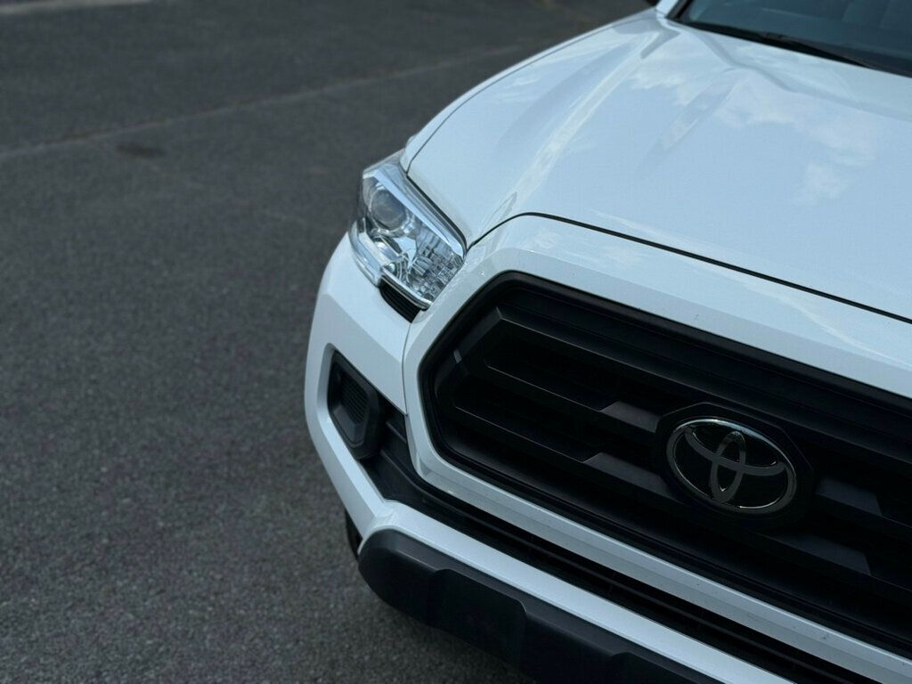 2022 Toyota Tacoma SR Access Cab V6 photo 14