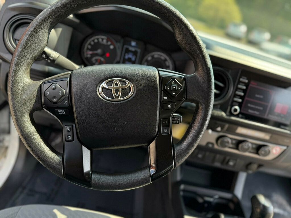 2022 Toyota Tacoma SR Access Cab V6 photo 22
