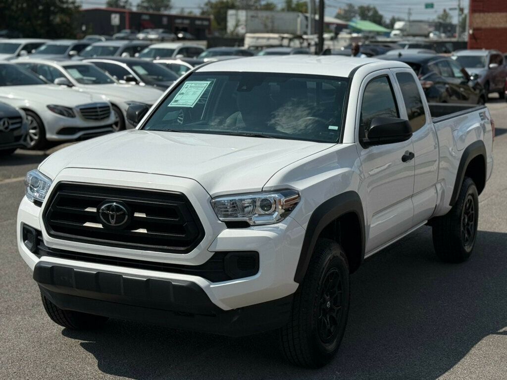 2022 Toyota Tacoma SR Access Cab V6 photo 8