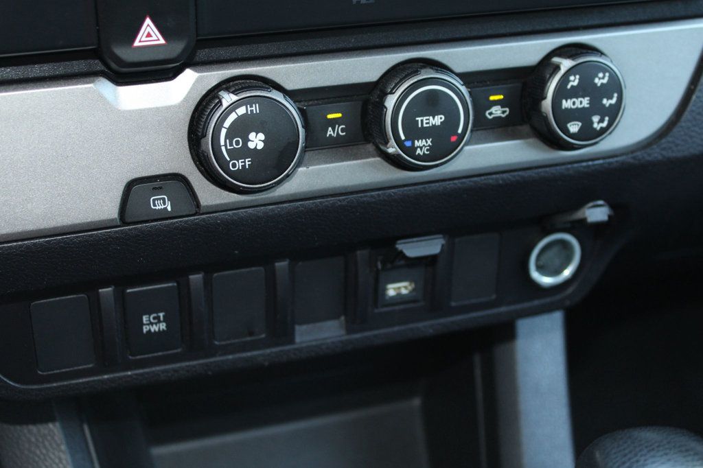 2022 Toyota Tacoma SR Double Cab photo 20