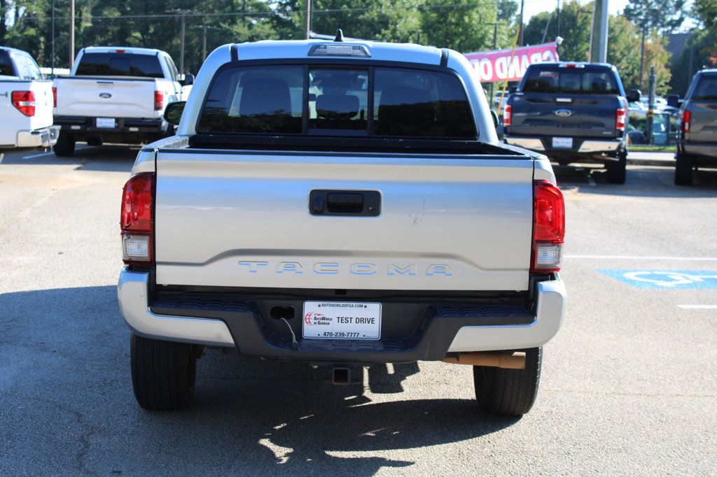 2022 Toyota Tacoma SR Double Cab photo 8