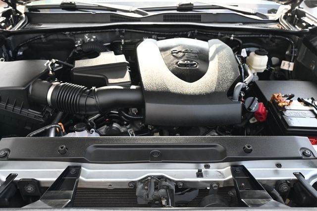 2022 Toyota Tacoma 2WD TRD Off Road Double Cab 5' Bed V6 Automatic - 22867009 - 16