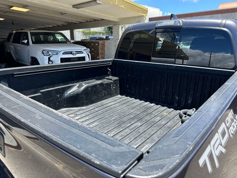 2022 Toyota Tacoma 2WD TRD Off Road Double Cab 5' Bed V6 Automatic - 23020003 - 18
