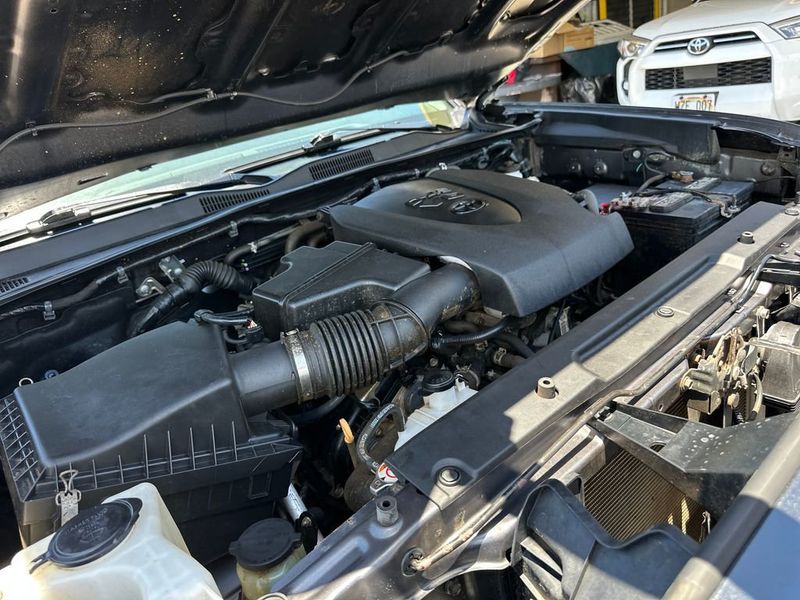 2022 Toyota Tacoma 2WD TRD Off Road Double Cab 5' Bed V6 Automatic - 23020003 - 19