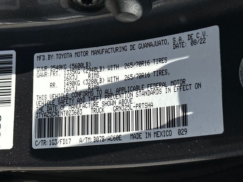 2022 Toyota Tacoma 2WD TRD Off Road Double Cab 5' Bed V6 Automatic - 23020003 - 20