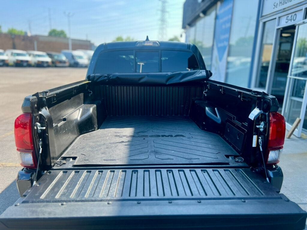 2022 Toyota Tacoma 4x4 Double Cab photo 7