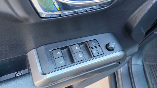 2022 Toyota Tacoma 4WD Limited Double Cab 5' Bed V6 Automatic - 22987511 - 17