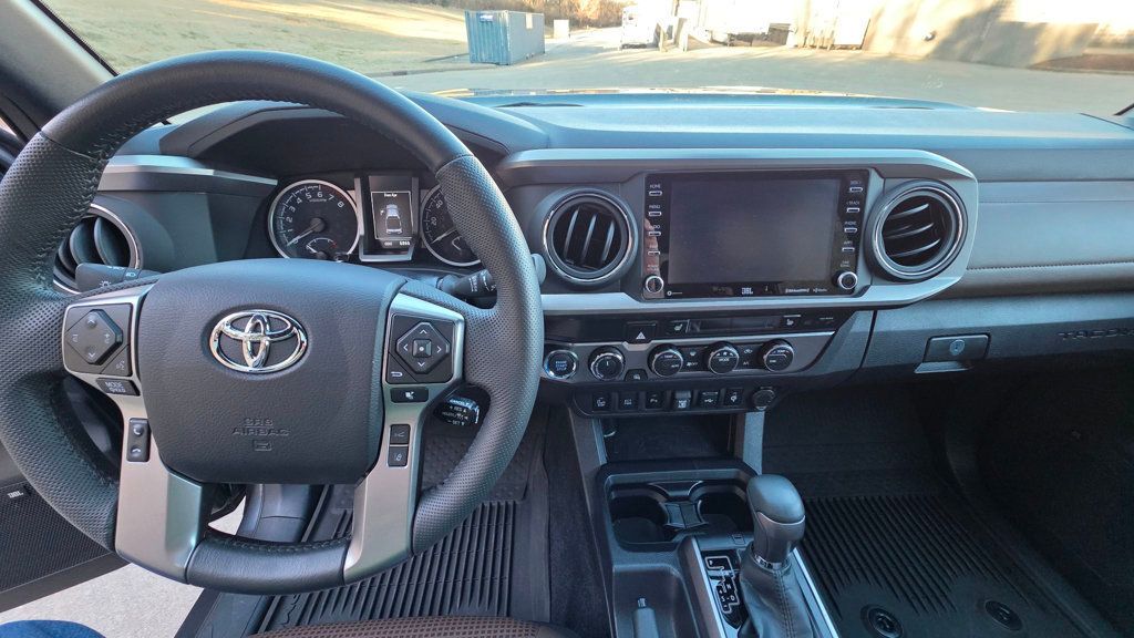 2022 Toyota Tacoma 4WD Limited Double Cab 5' Bed V6 Automatic - 22987511 - 23