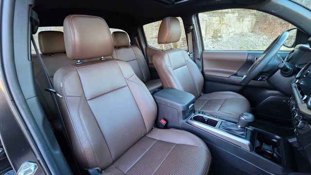 2022 Toyota Tacoma 4WD Limited Double Cab 5' Bed V6 Automatic - 22987511 - 37