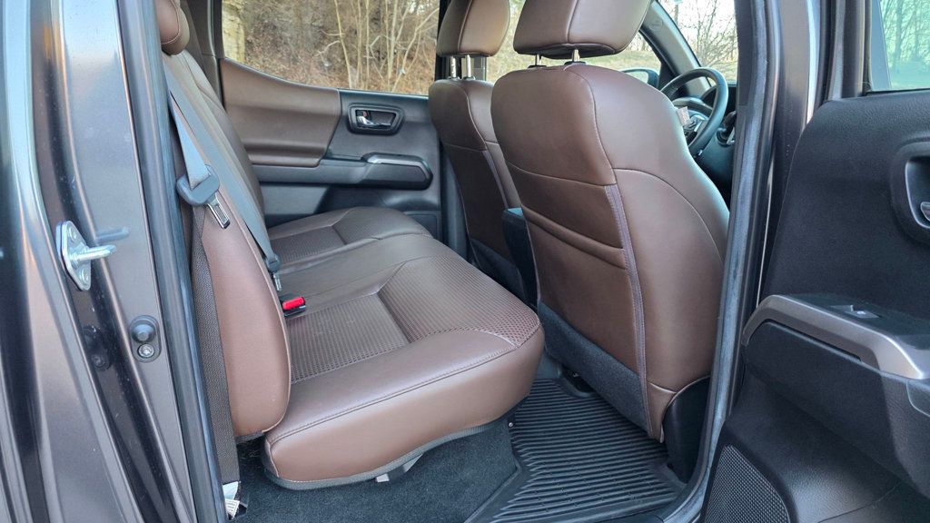 2022 Toyota Tacoma 4WD Limited Double Cab 5' Bed V6 Automatic - 22987511 - 40