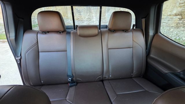 2022 Toyota Tacoma 4WD Limited Double Cab 5' Bed V6 Automatic - 22987511 - 44