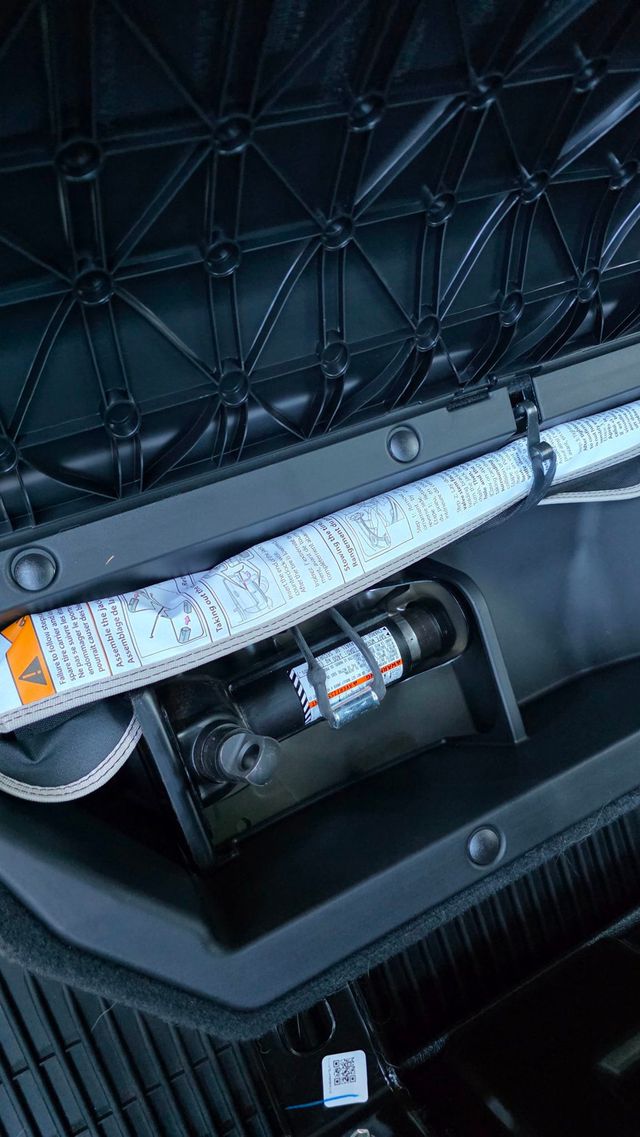 2022 Toyota Tacoma 4WD Limited Double Cab 5' Bed V6 Automatic - 22987511 - 48