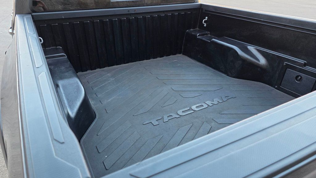 2022 Toyota Tacoma 4WD Limited Double Cab 5' Bed V6 Automatic - 22987511 - 56