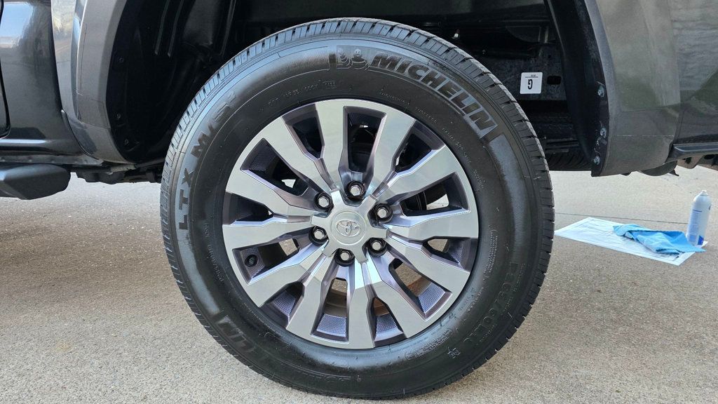 2022 Toyota Tacoma 4WD Limited Double Cab 5' Bed V6 Automatic - 22987511 - 69