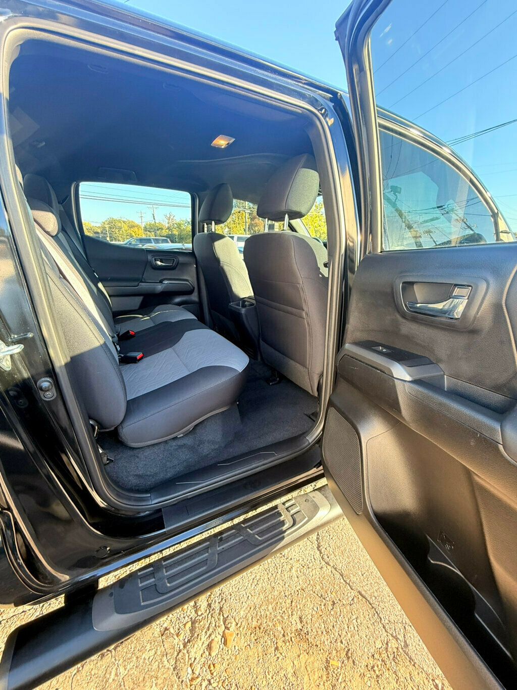2022 Toyota Tacoma 4WD LocalTrade/TRD-Off-Road/DynamicRadarCruiseControl/BackupCam - 22932091 - 14