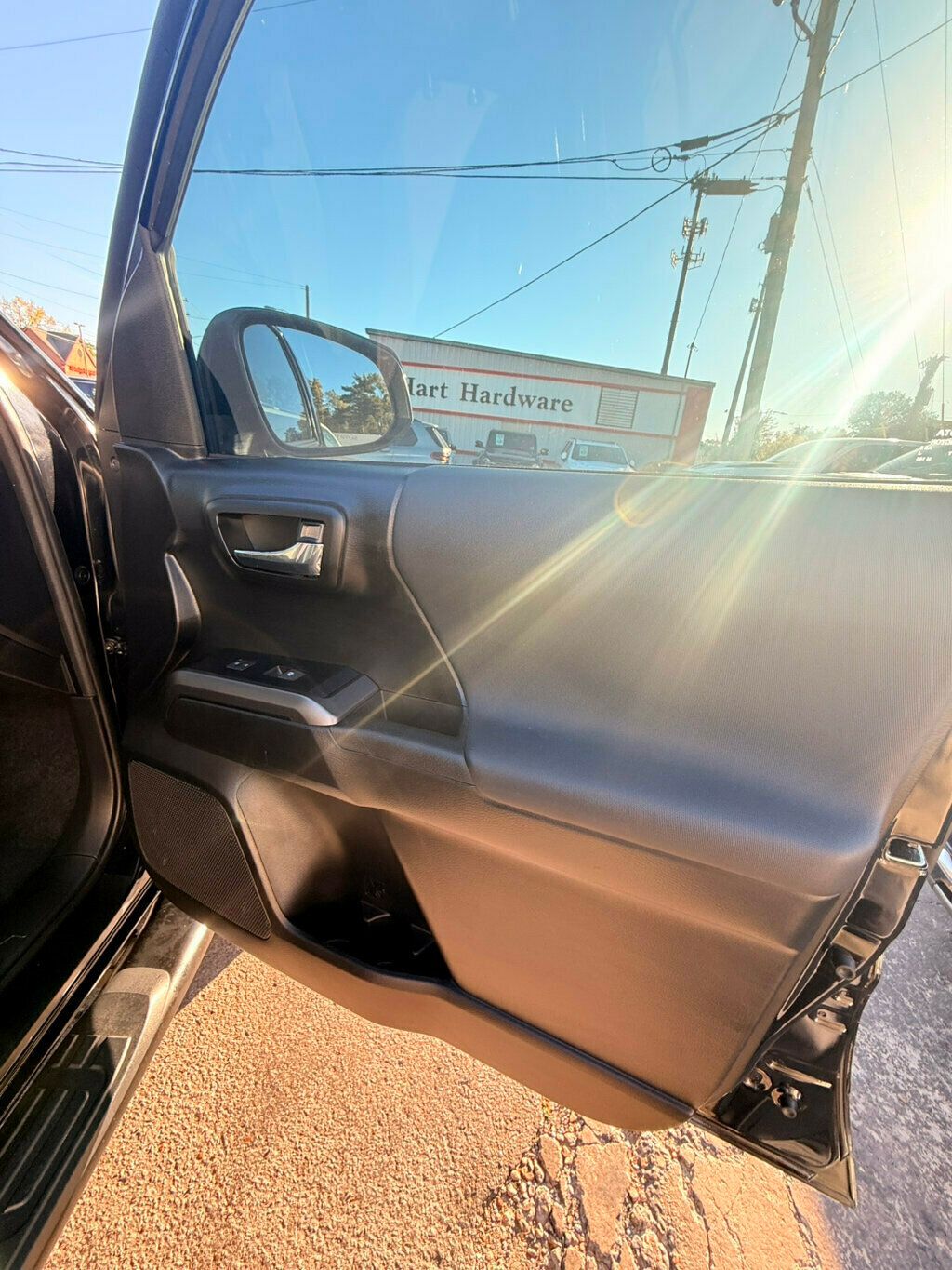2022 Toyota Tacoma 4WD LocalTrade/TRD-Off-Road/DynamicRadarCruiseControl/BackupCam - 22932091 - 19