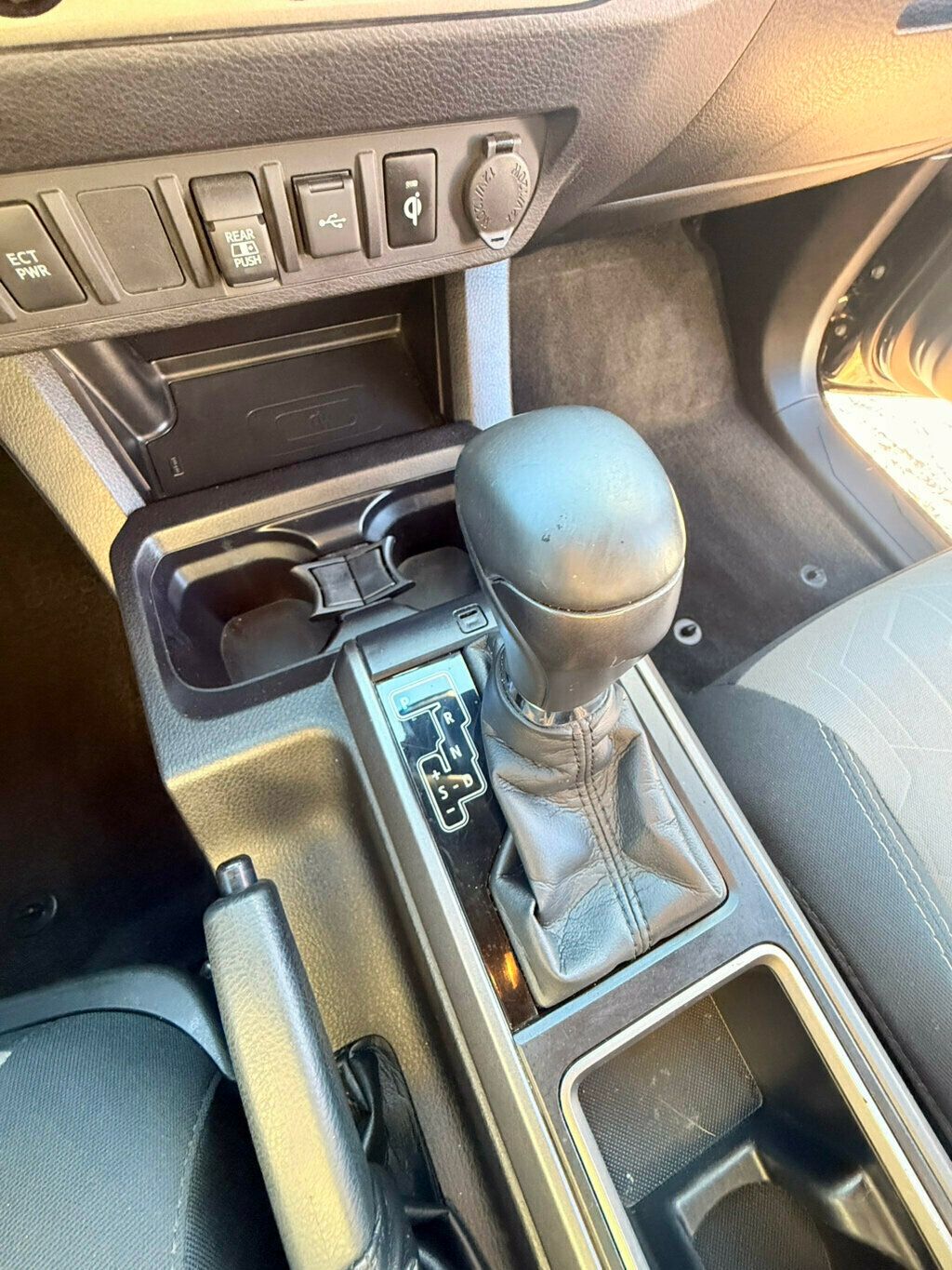 2022 Toyota Tacoma 4WD LocalTrade/TRD-Off-Road/DynamicRadarCruiseControl/BackupCam - 22932091 - 26