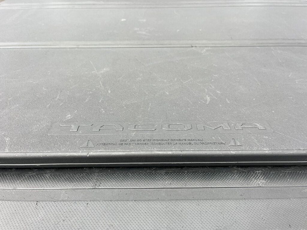 2022 Toyota Tacoma 4WD ONE OWNER / CLEAN CARFAX - 22967076 - 10