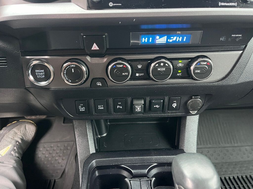 2022 Toyota Tacoma 4WD ONE OWNER / CLEAN CARFAX - 22967076 - 32