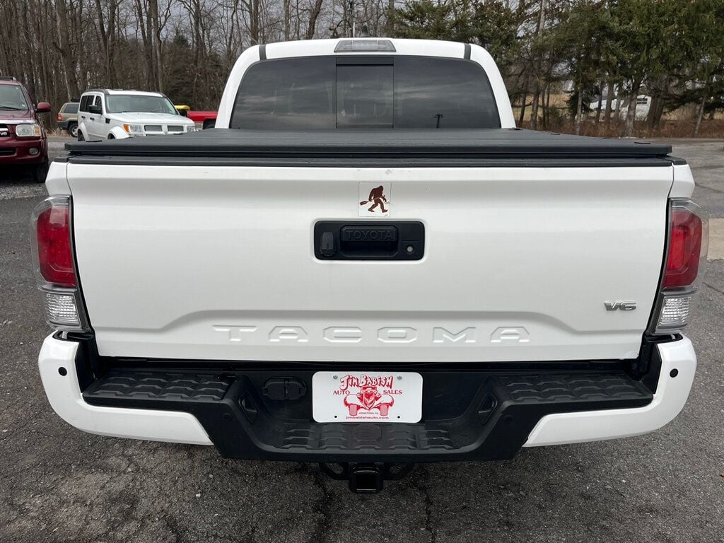 2022 Toyota Tacoma 4WD ONE OWNER / CLEAN CARFAX - 22967076 - 4